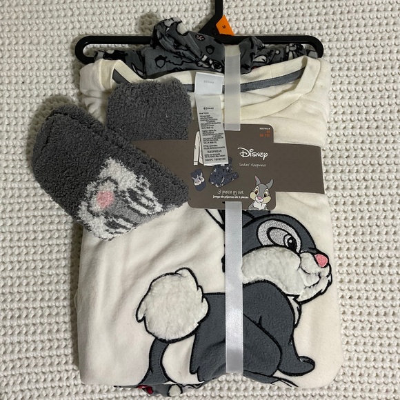 Disney pajama set women M medium 3 pieces top bottom and sucks puffy soft fleece - Picture 10 of 16